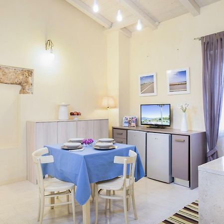 Iolanda Apartment 30M From Seaside Alghero Eksteriør billede